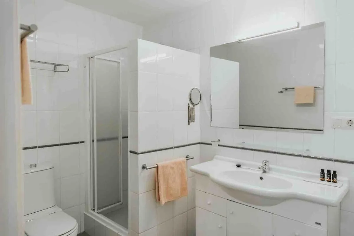 Apartment In Malaga Hills 10 Mins From The Beach And Centre